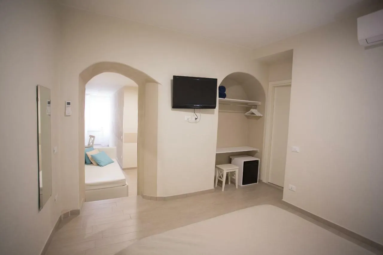 J&K Hotel Riomaggiore Italy